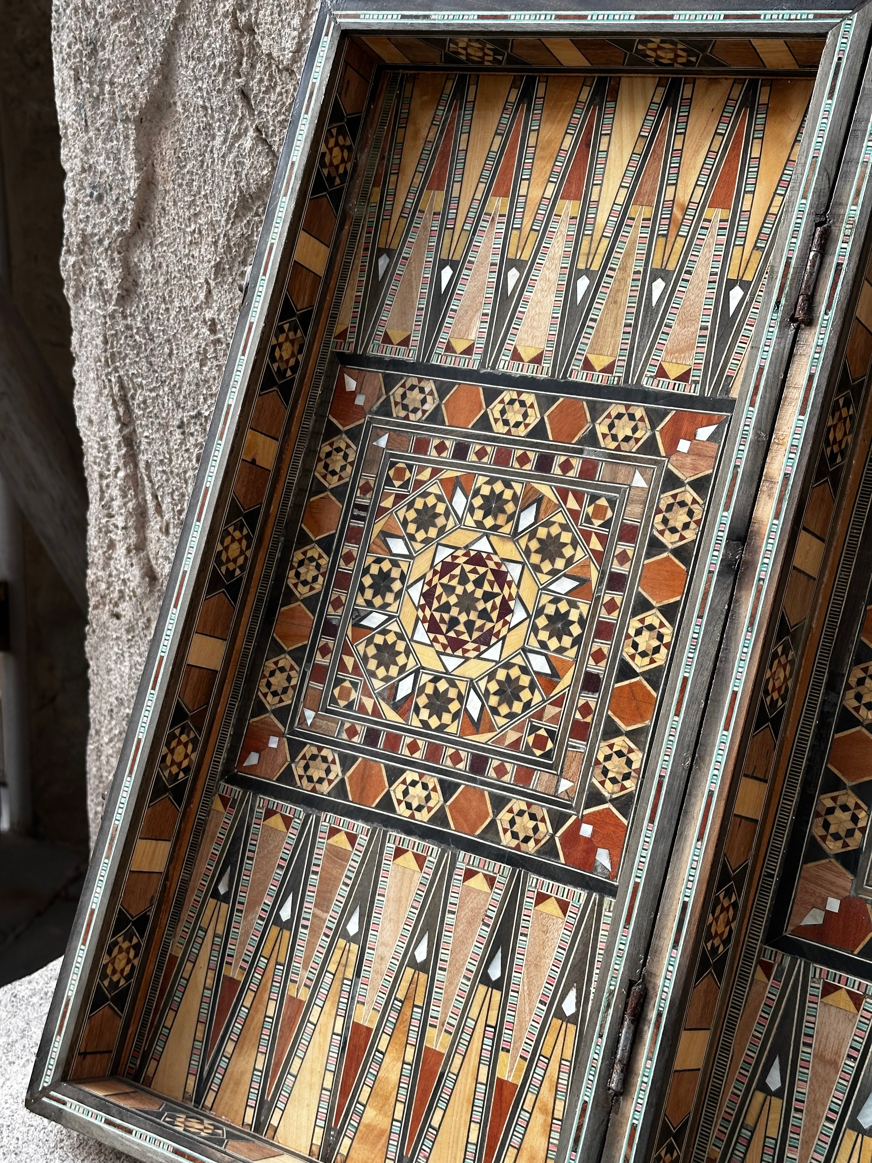 Mosaic Backgammon