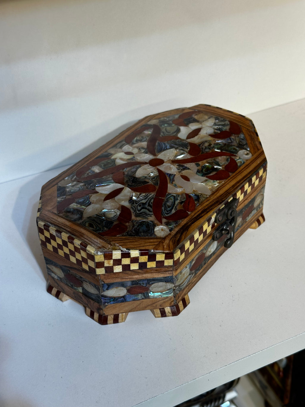 Green mother of pearl jewelry box