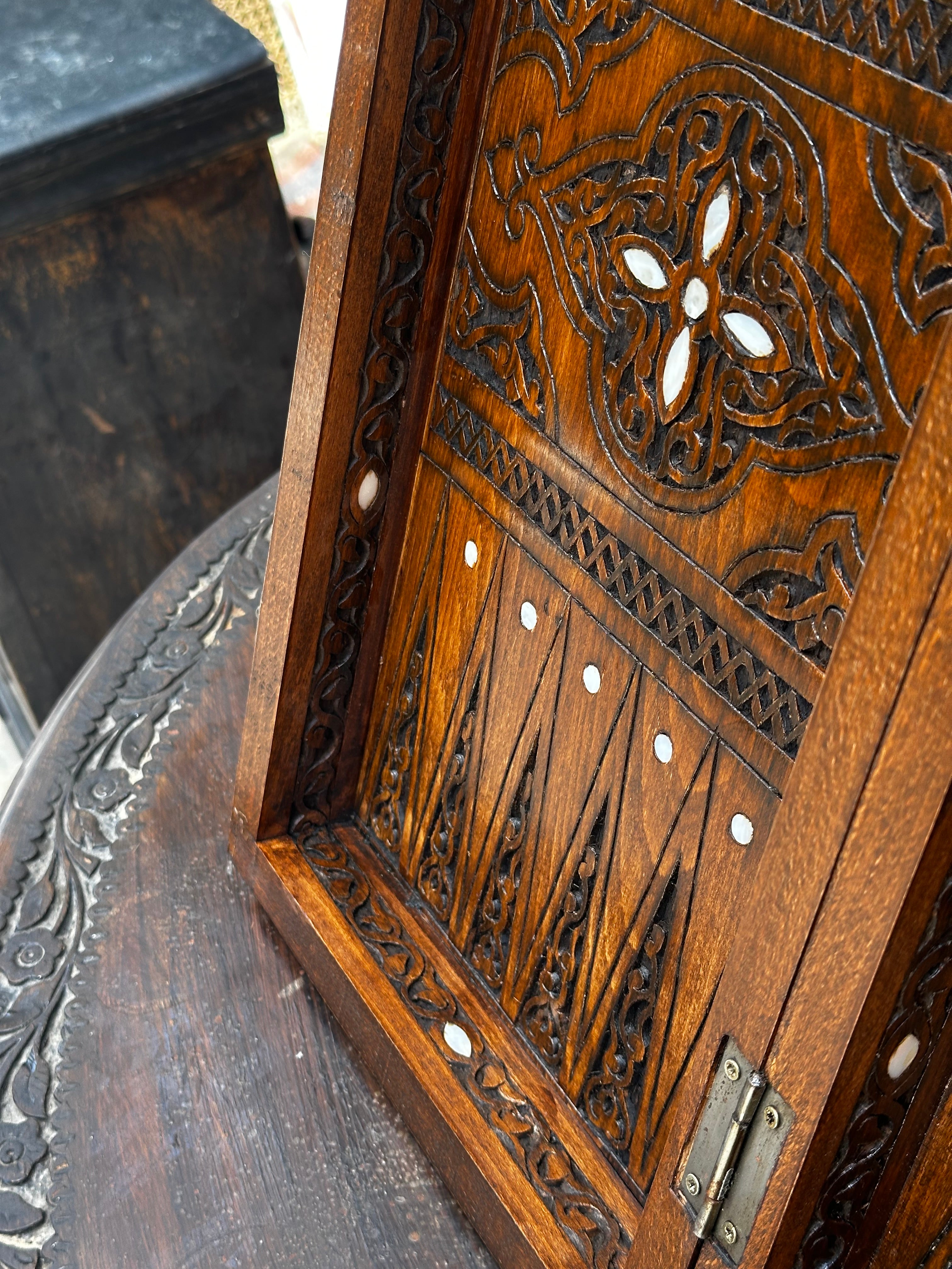 Arabesque Backgammon