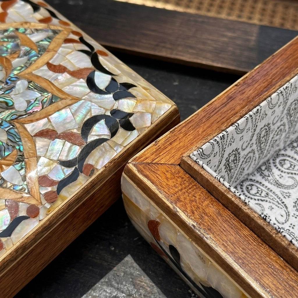 Luxury mother of pearl box