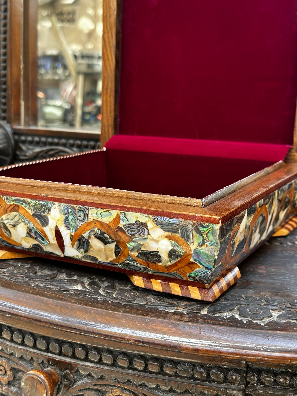 Green mother of pearl jewelry box