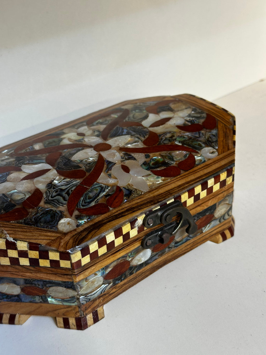 Green mother of pearl jewelry box