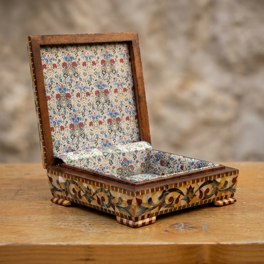 26*26 mother of pearl box