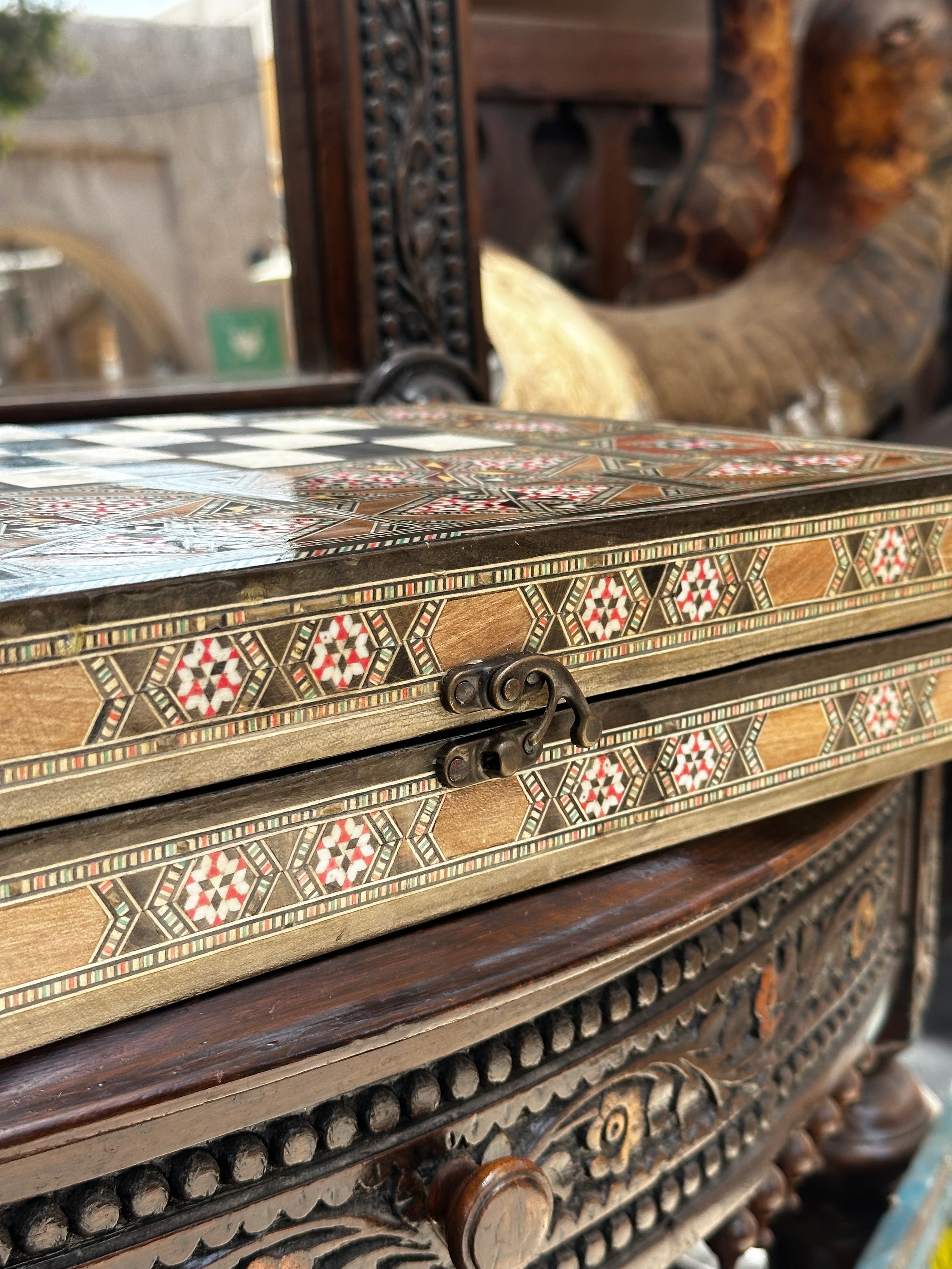40 × 50 cm Mosaic Backgammon Table with Dice Storage