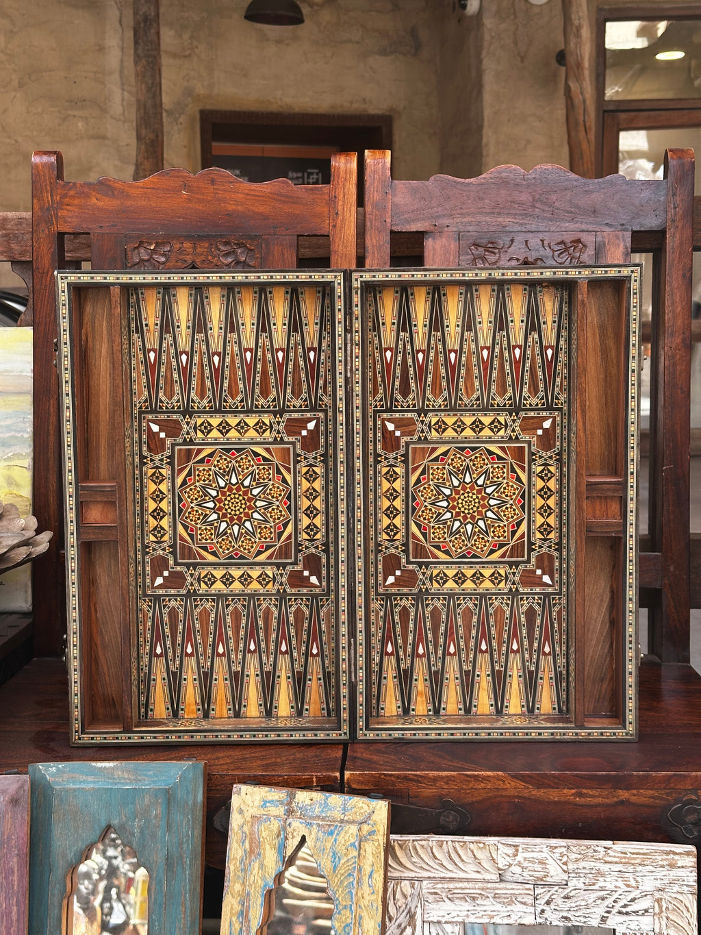 Luxury Backgammon & Chess Table Set