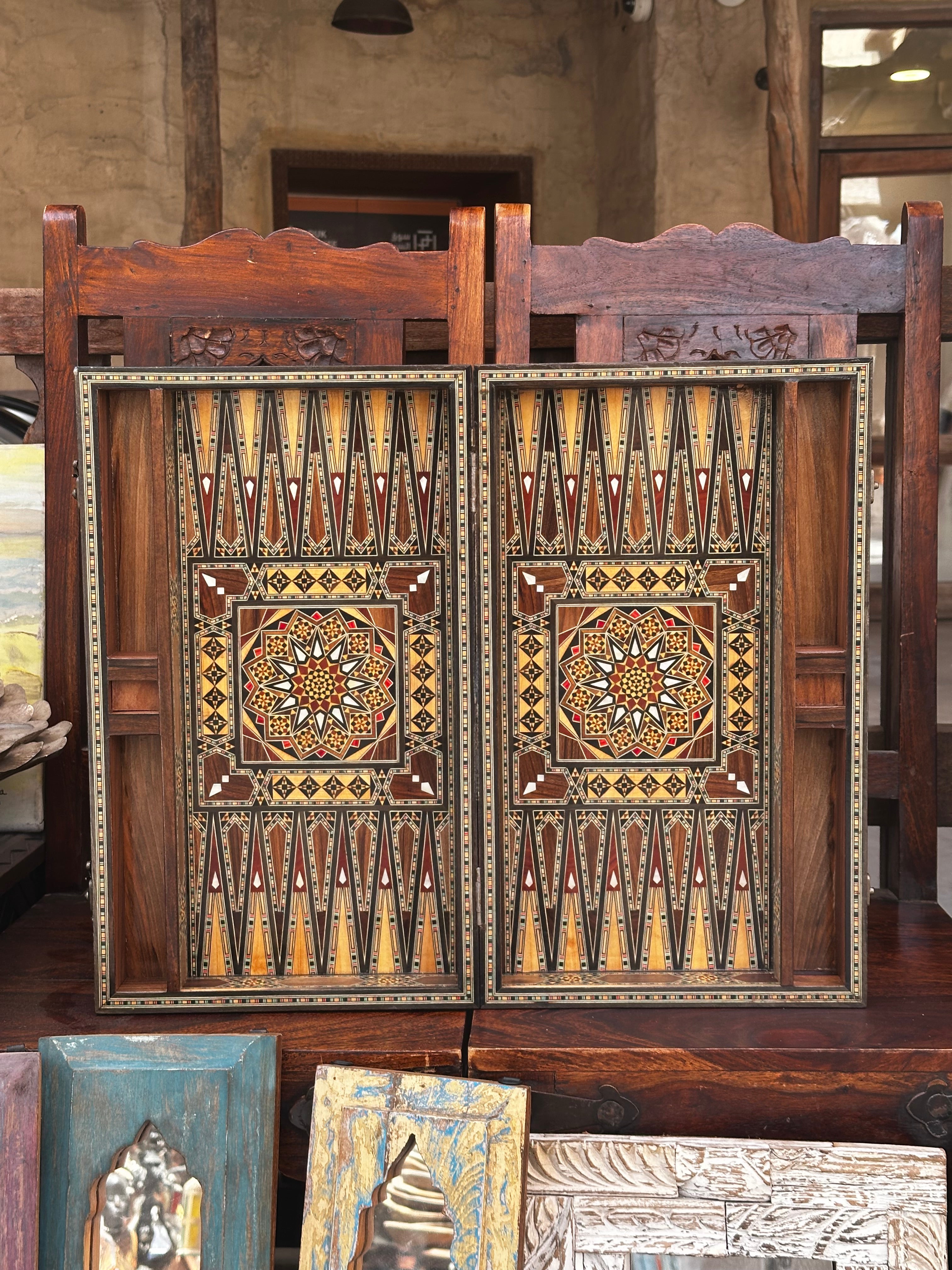 Luxury Backgammon & Chess Table Set