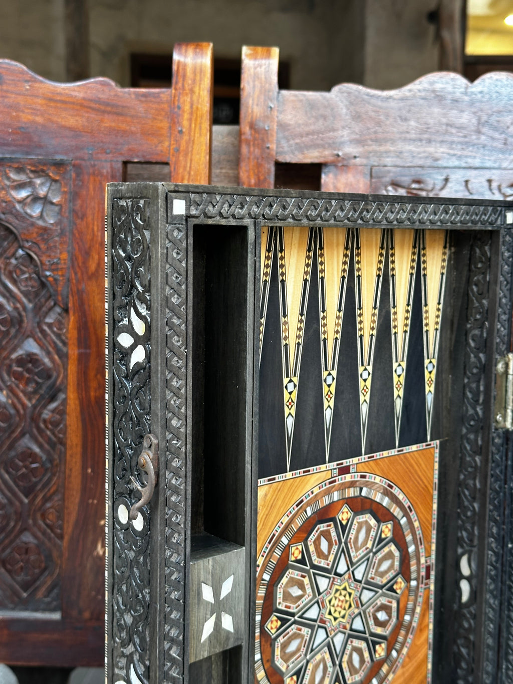 1 of 1 Luxury Handcrafted Walnut Backgammon Table – Mother of Pearl & Damascus Mosaic
