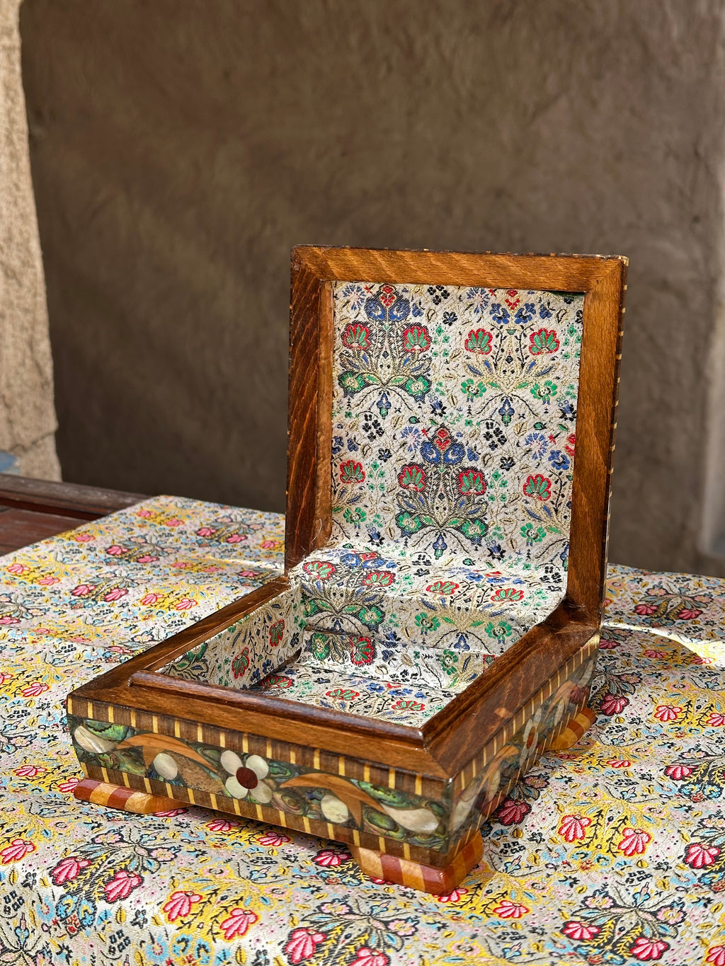 Handmade 16*16 Jewelry Box – Green Mother of Pearl