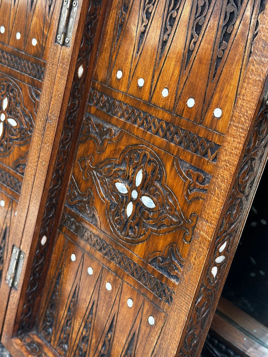 Arabesque Backgammon