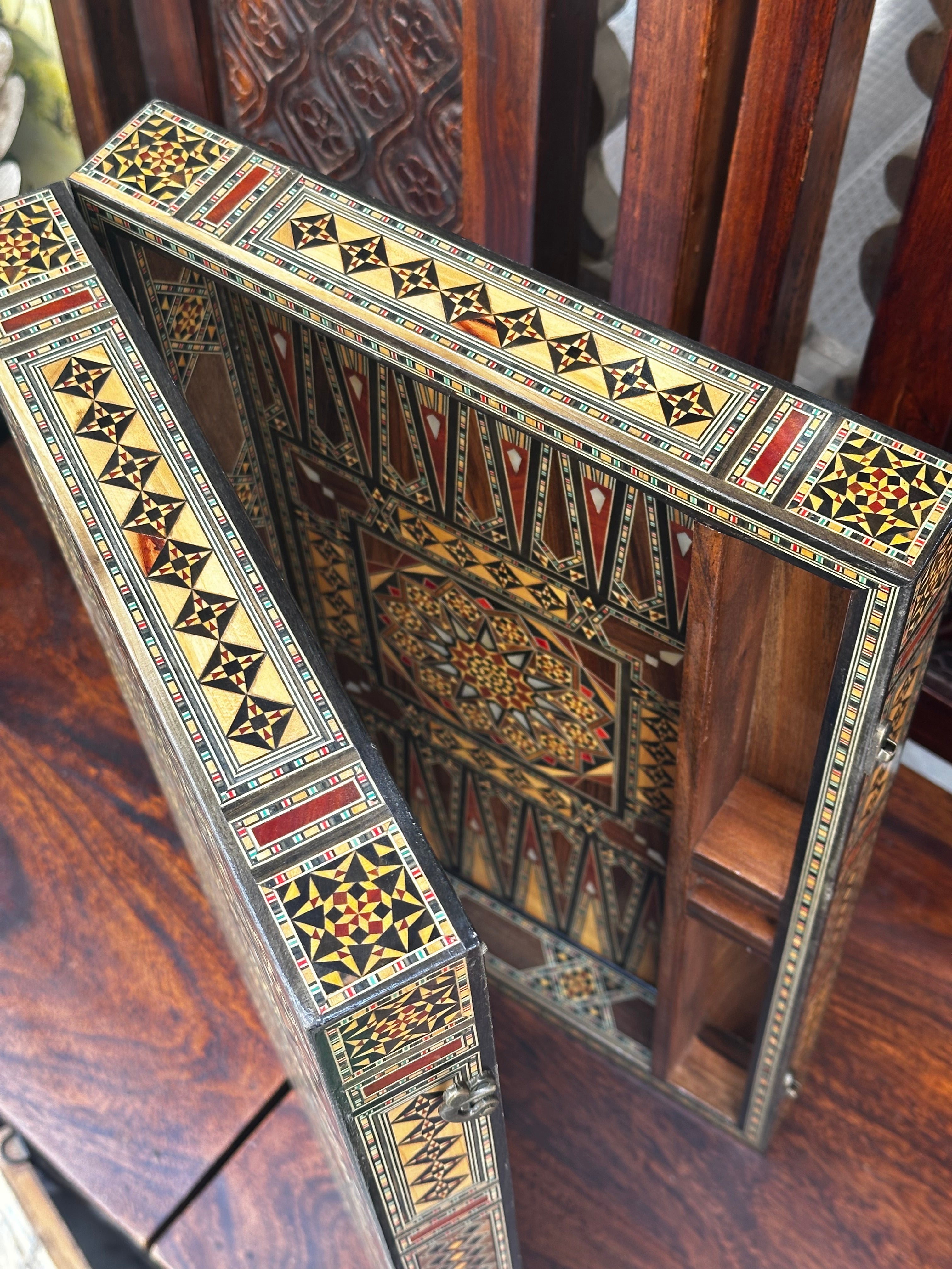 Luxury Backgammon & Chess Table Set