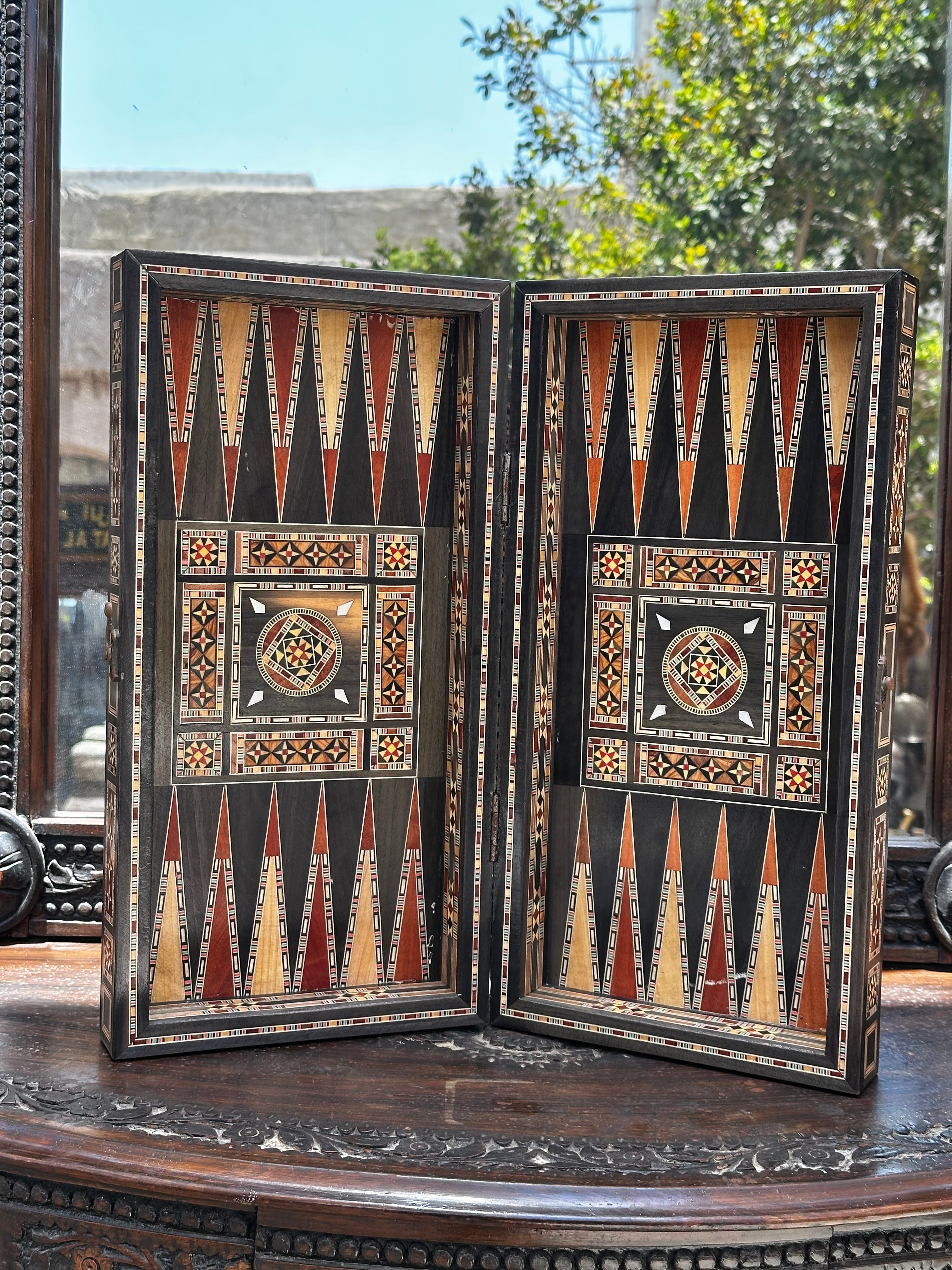 40 × 40 cm | Travel & Gift Friendly