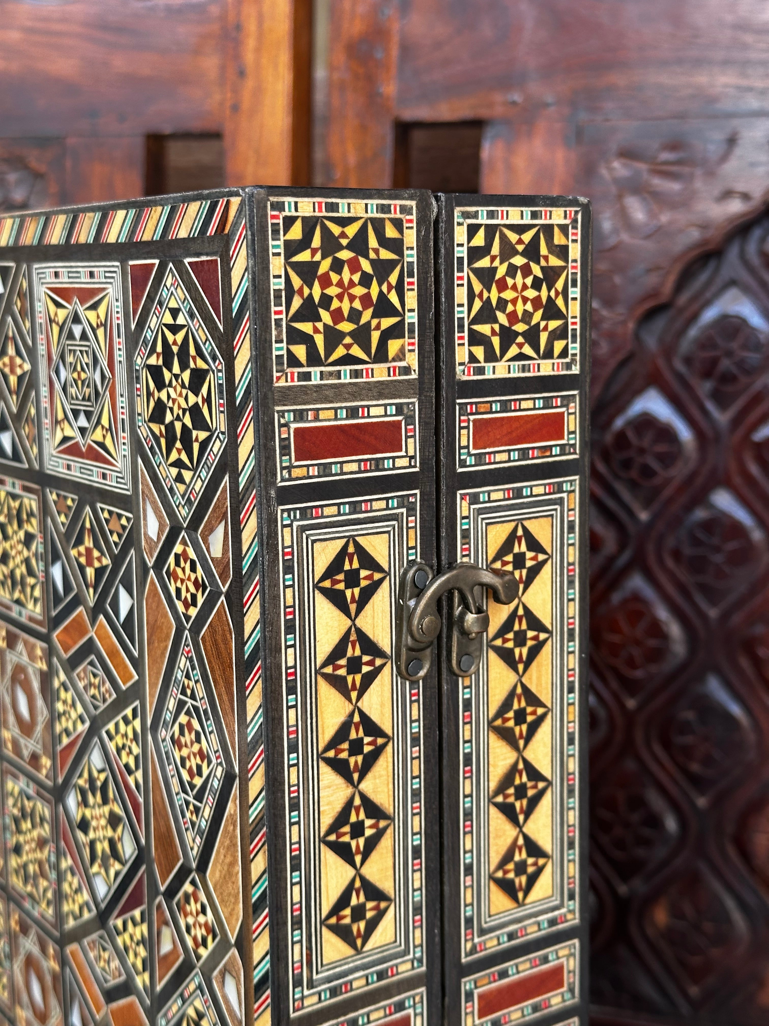 Luxury Backgammon & Chess Table Set
