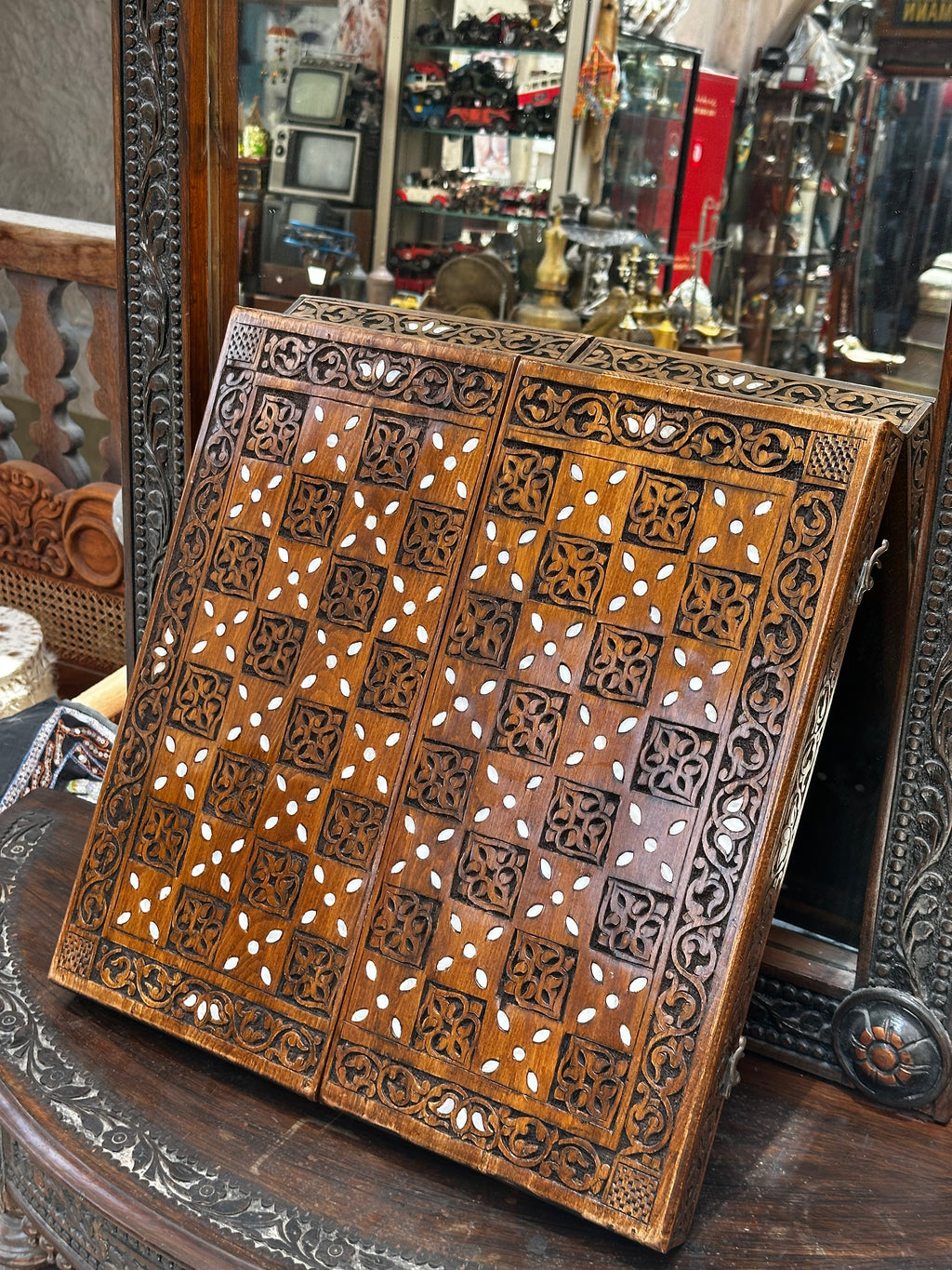 Arabesque Backgammon