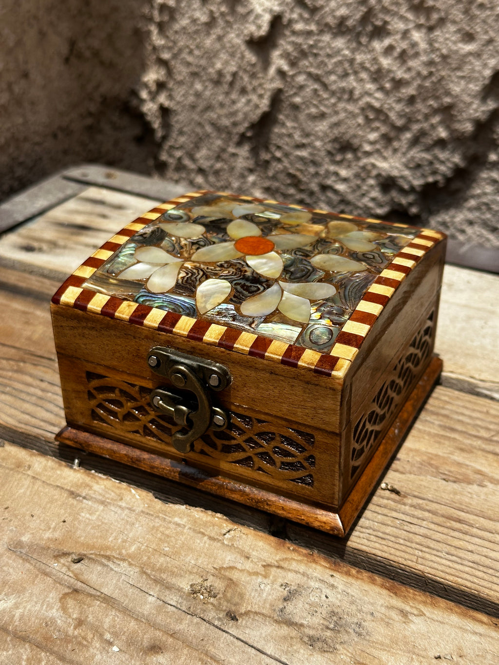 Mother-of-pearl jewelry box