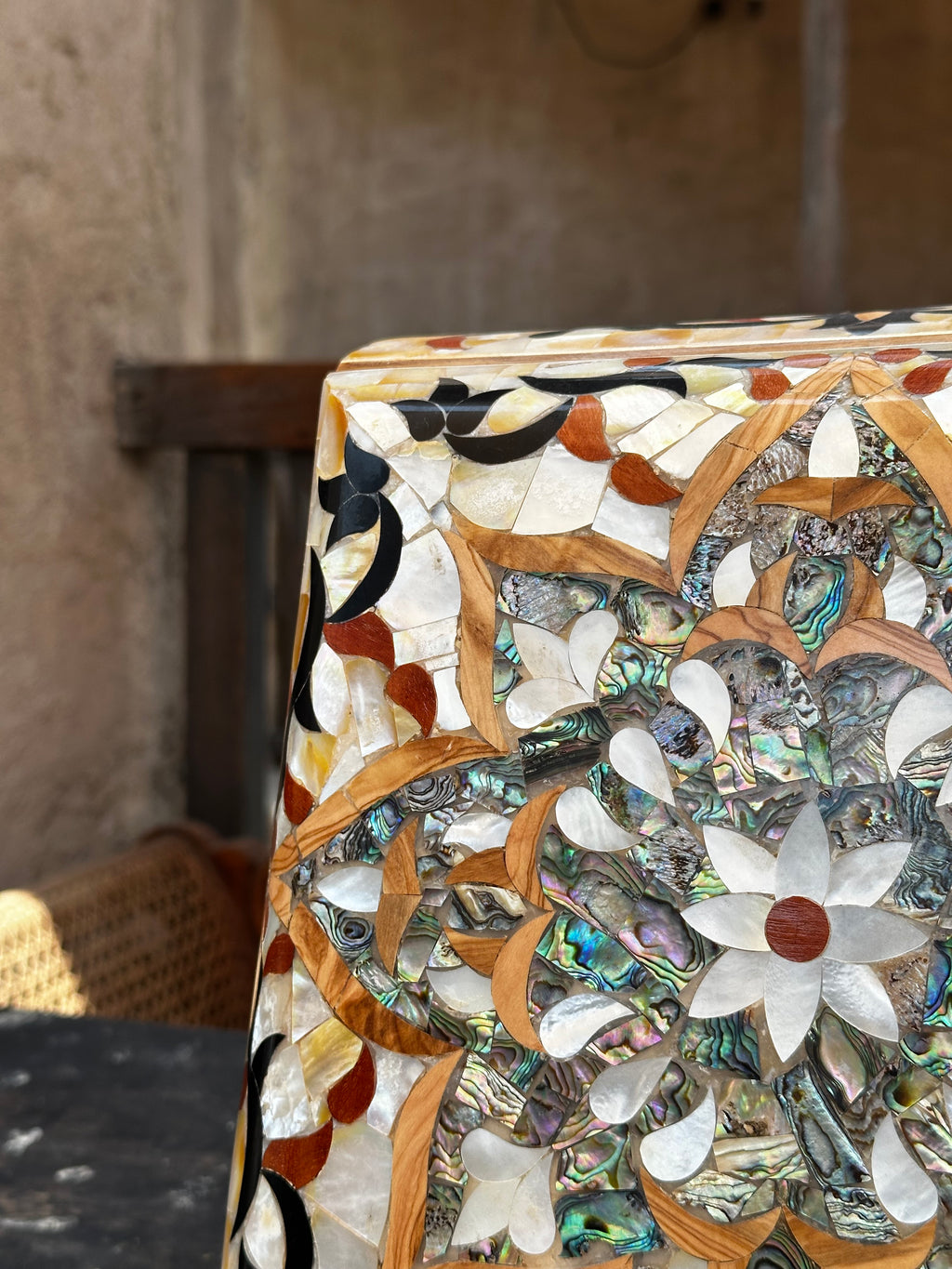 Luxury mother of pearl box