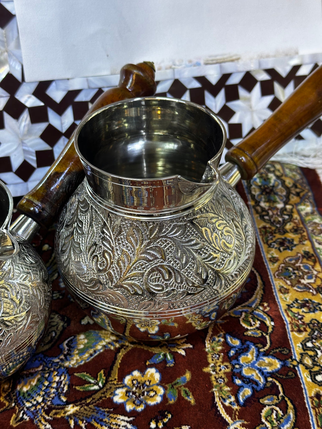 Big (4-5cups ) Pot with Wooden Handle