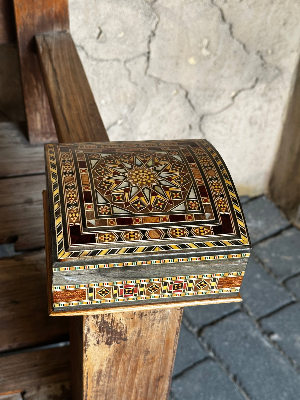 16 × 16 cm Damascene Mosaic Box