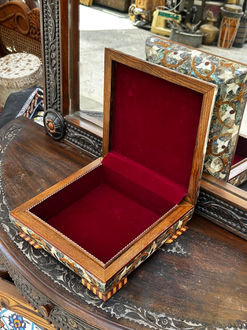 Green mother of pearl jewelry box