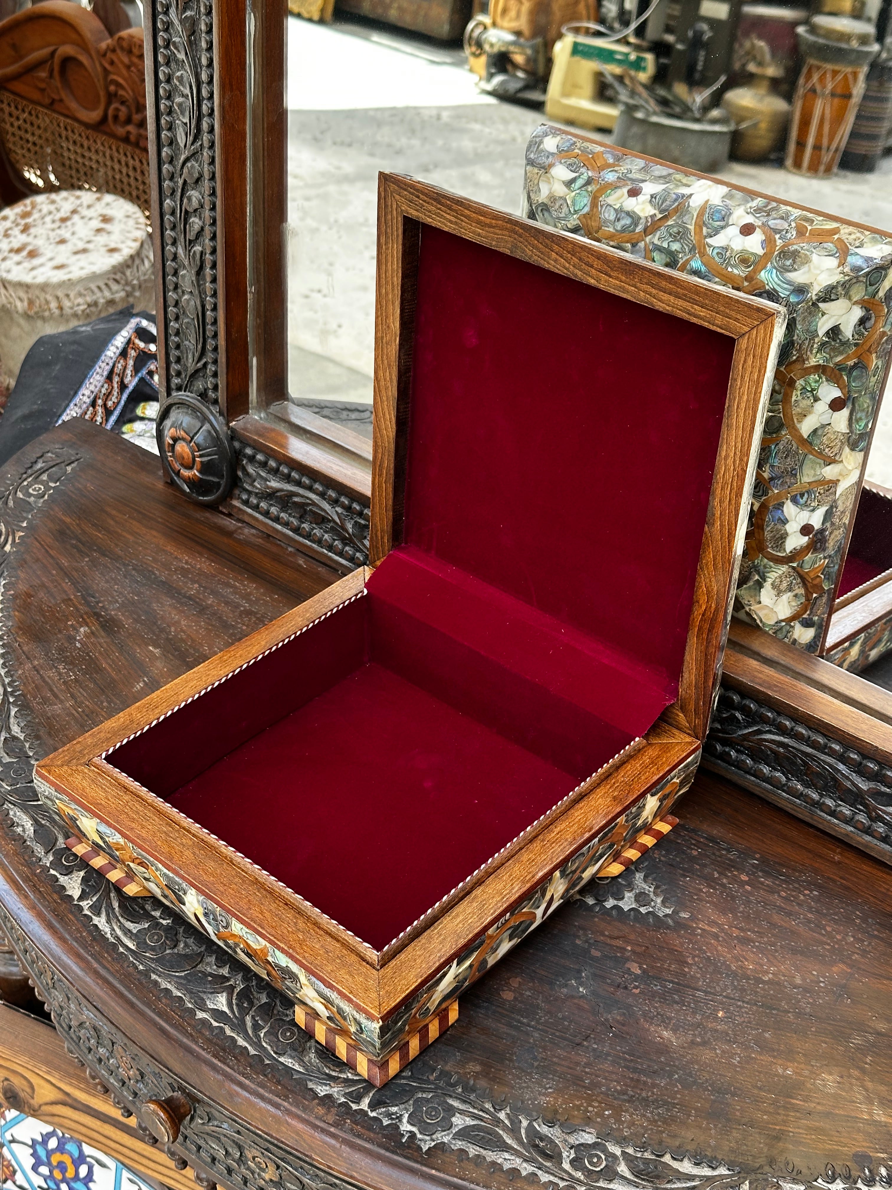 Green mother of pearl jewelry box
