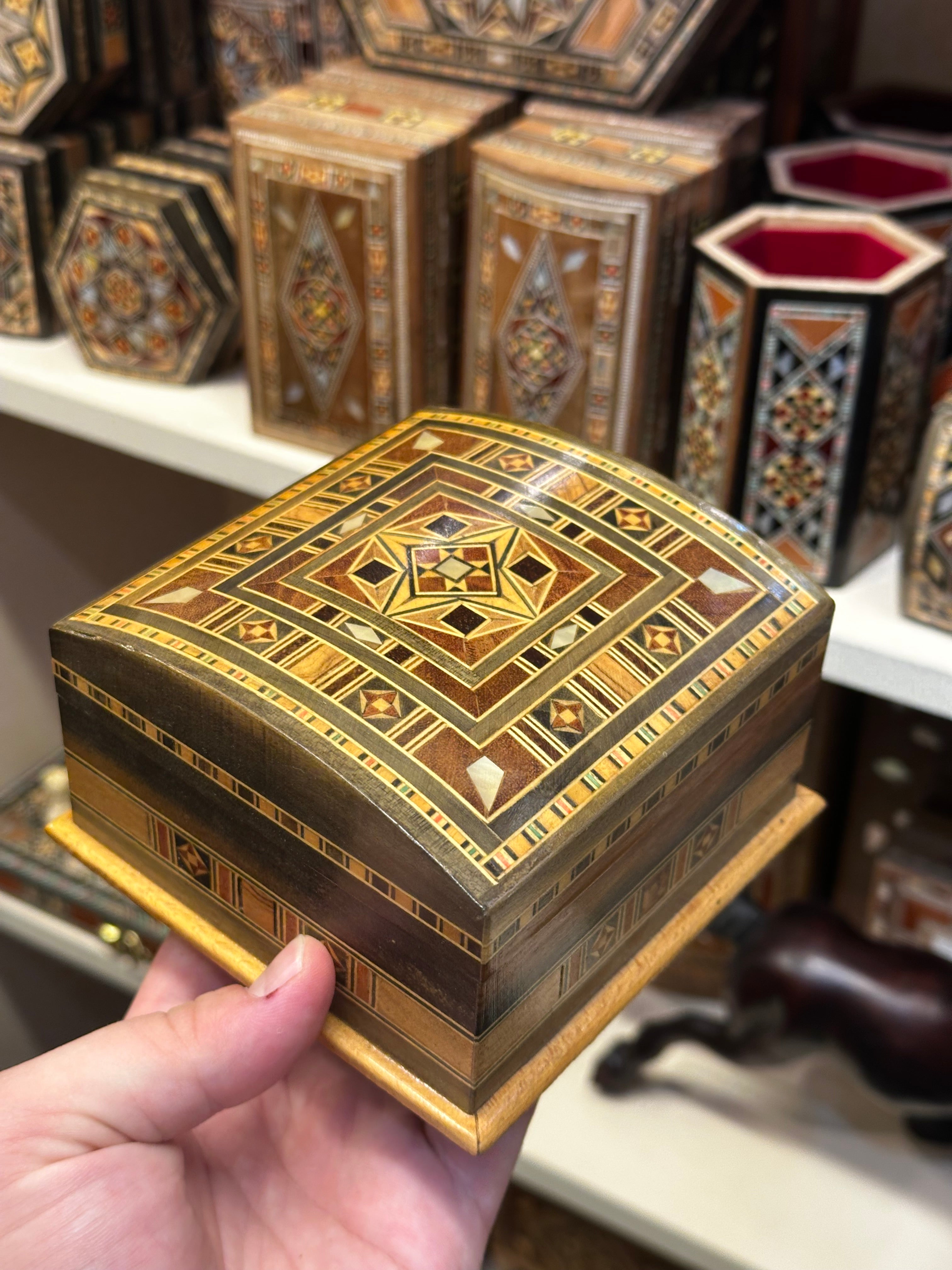Mosaic box