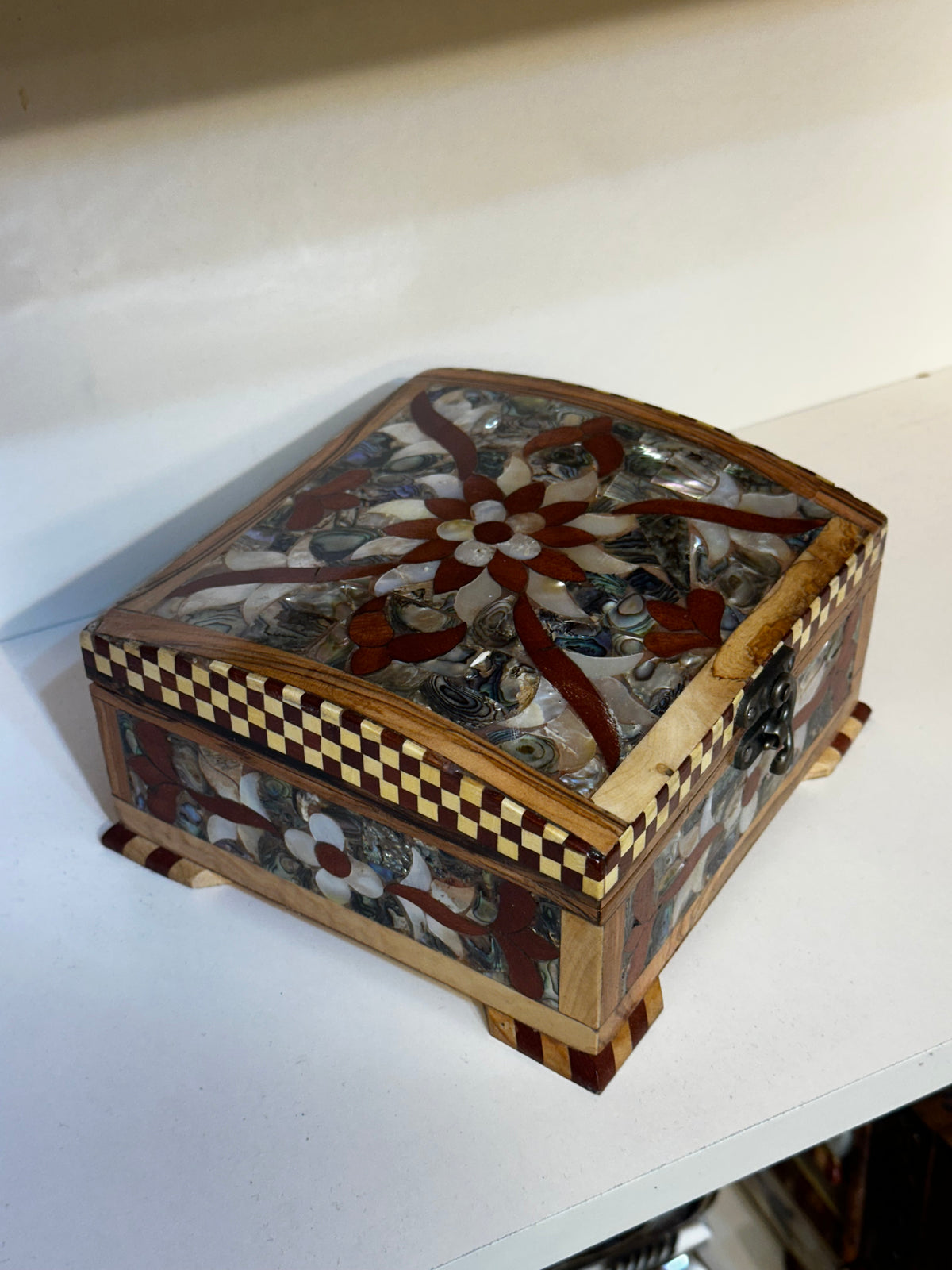 Green mother of pearl jewelry box