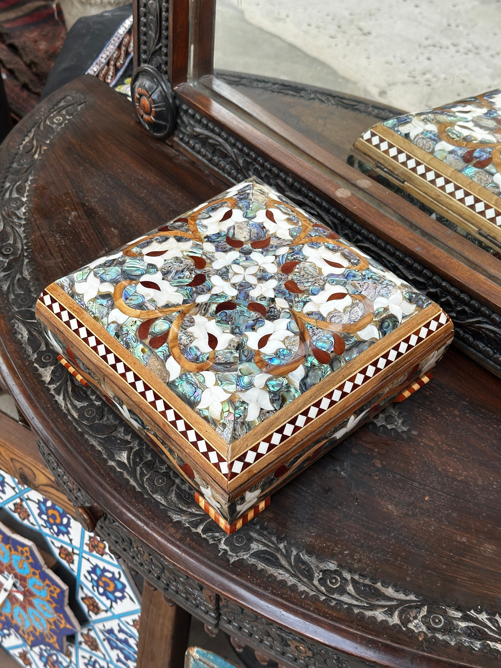Handcrafted Wooden Box with White & Green Sea Shell Inlay (25x25 cm)