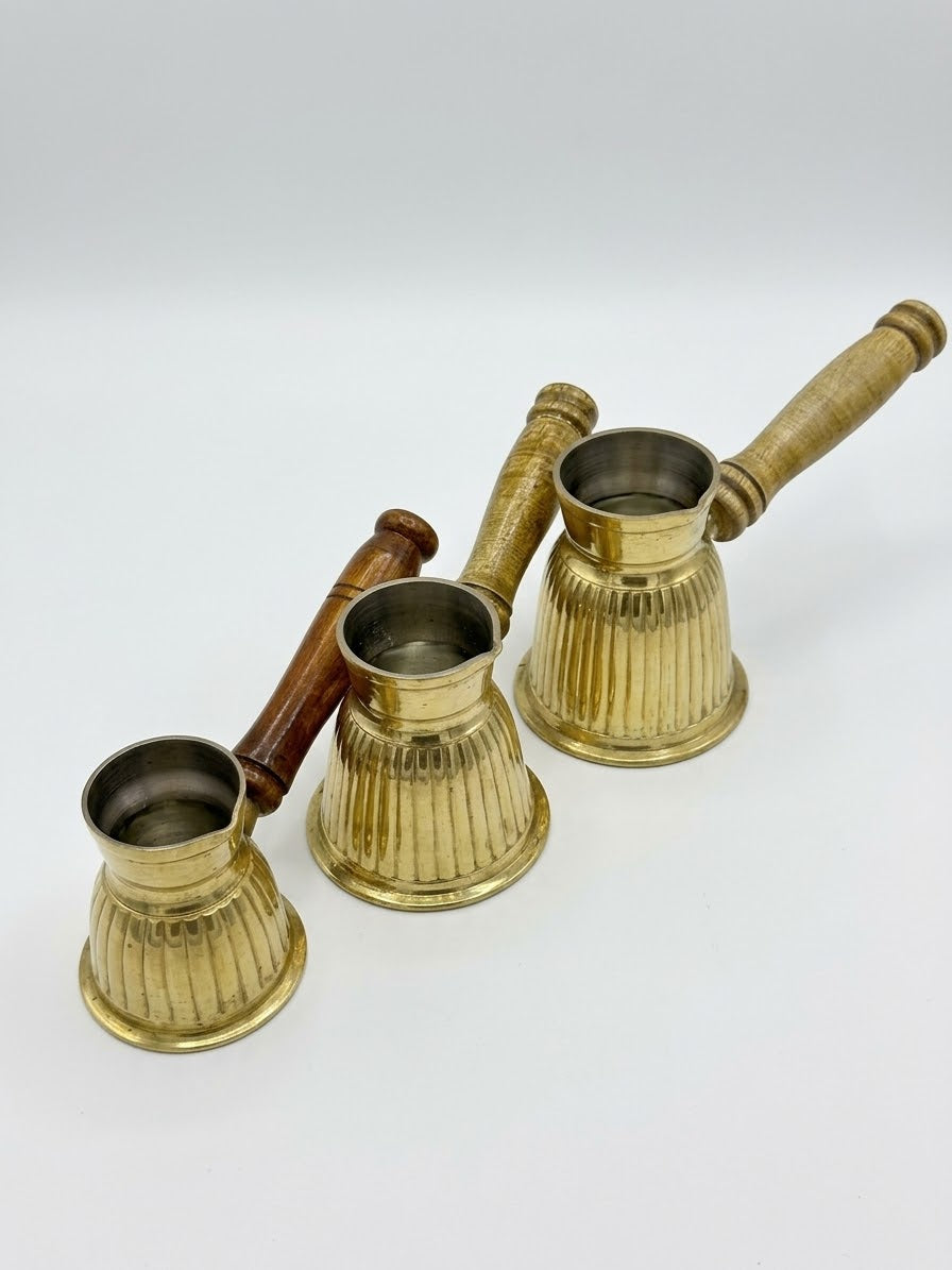 Small (1–2 Cups) Coffee Pot with Wooden Handle