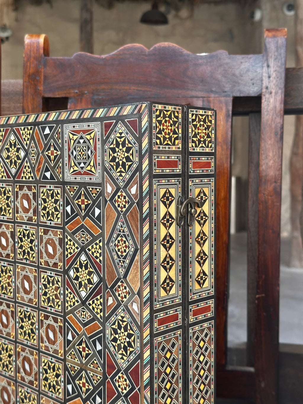 Luxury Backgammon & Chess Table Set