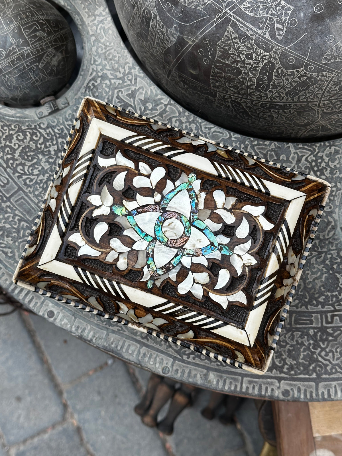 Luxury jewelry box Fatimi engraved big