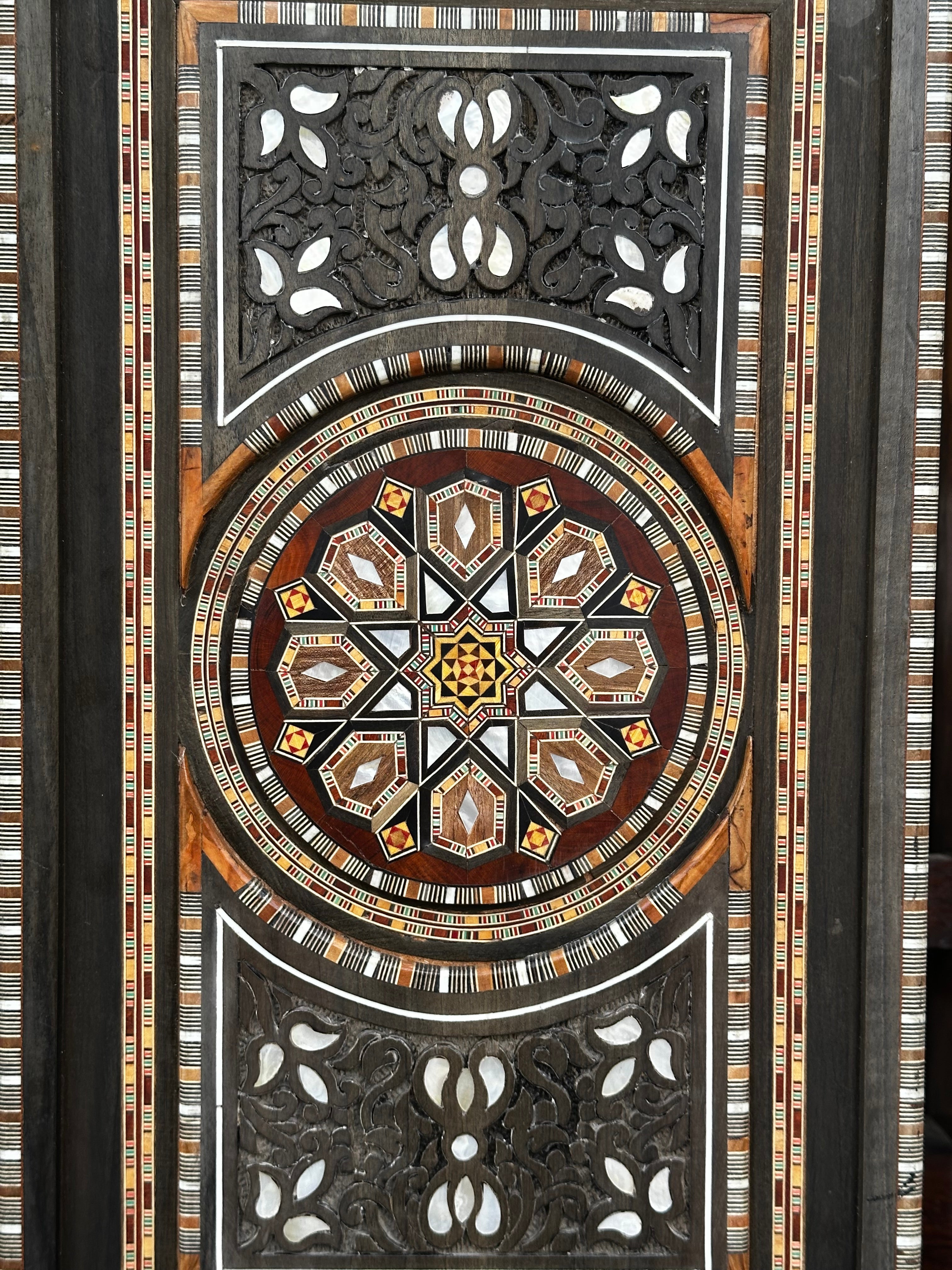 1 of 1 Luxury Handcrafted Walnut Backgammon Table – Mother of Pearl & Damascus Mosaic