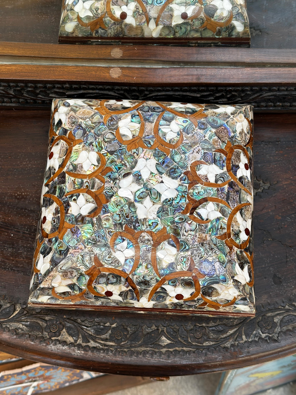 Green mother of pearl jewelry box