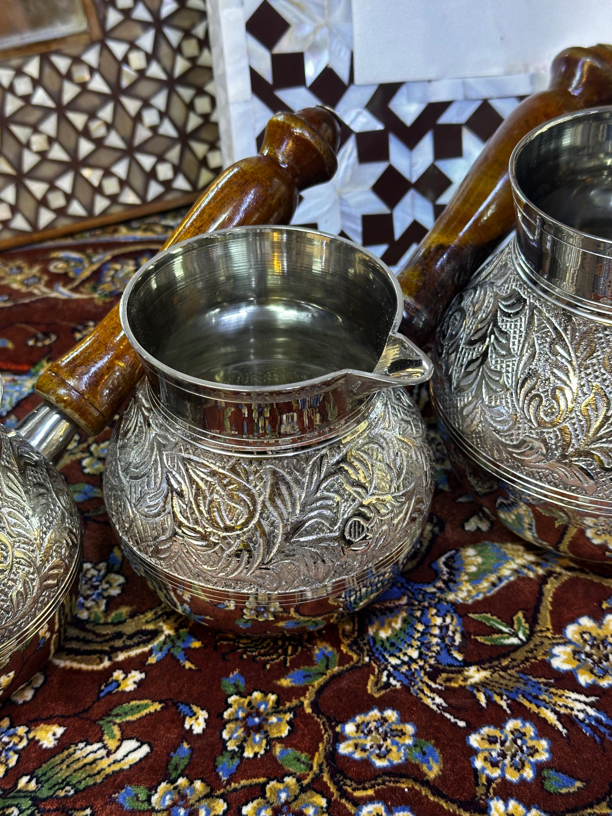 Medium  (3-4 cups ) Pot with Wooden Handle