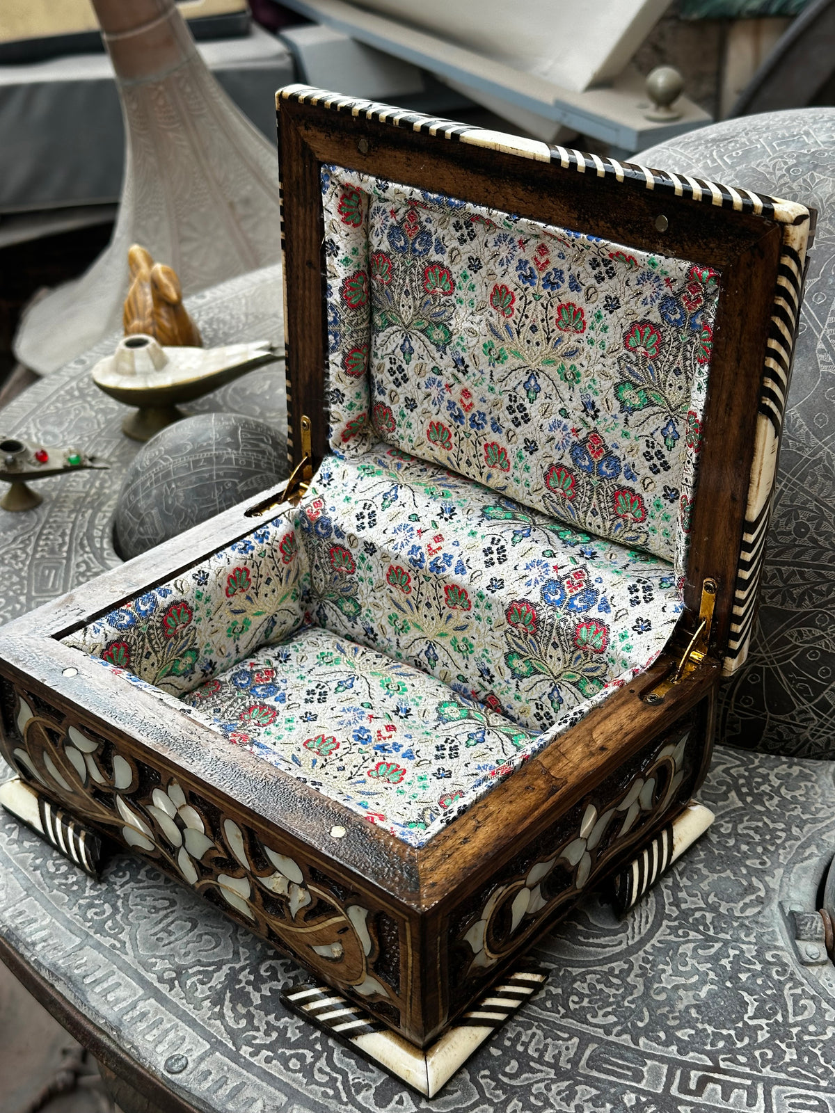 Luxury jewelry box Fatimi engraved big