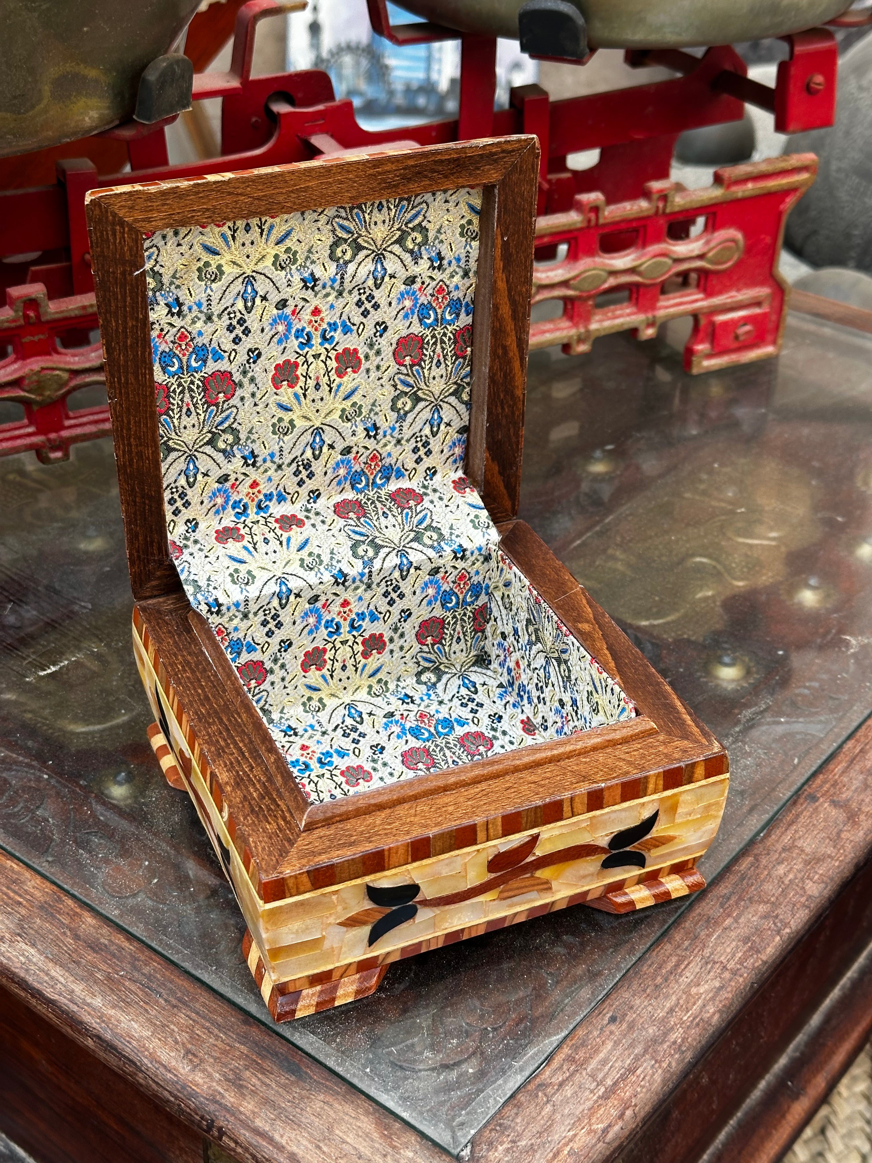 Handmade 16*16 Jewelry Box - golden mother of pearl